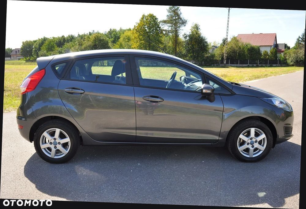 Ford Fiesta 1.25 Ambiente EU5 - 13
