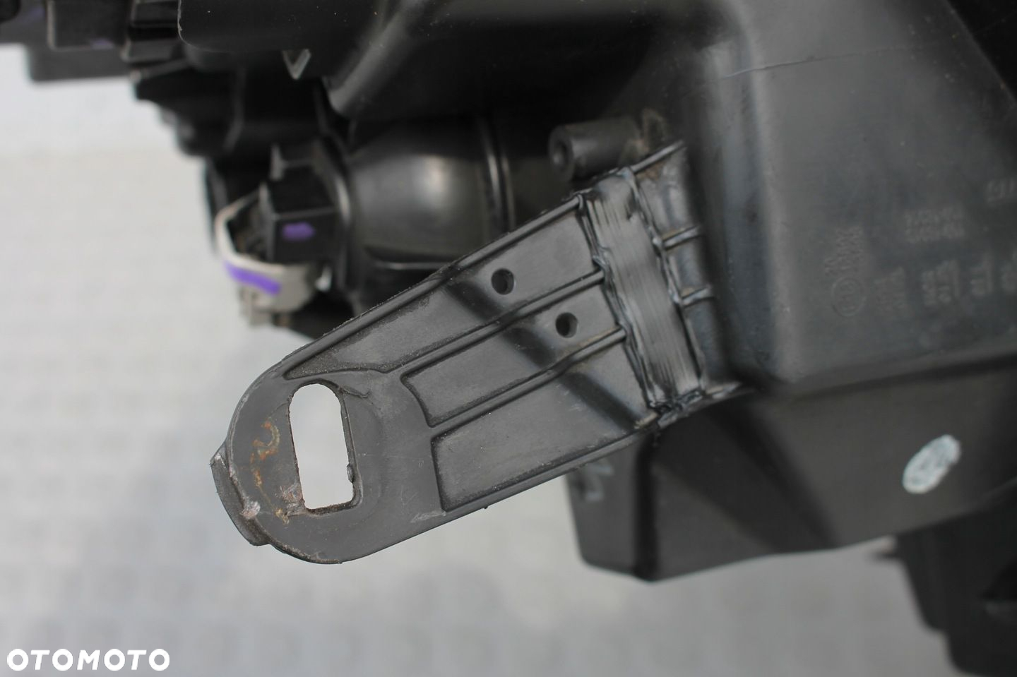 LAMPA REFLEKTOR LEWY PRZÓD LEWA PRZEDNIA NISSAN QASHQAI J11 13-17 - 13