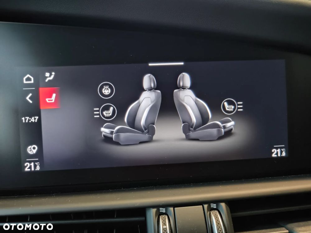 Alfa Romeo Giulia 2.9 Bi Turbo V6 Quadrifoglio - 23