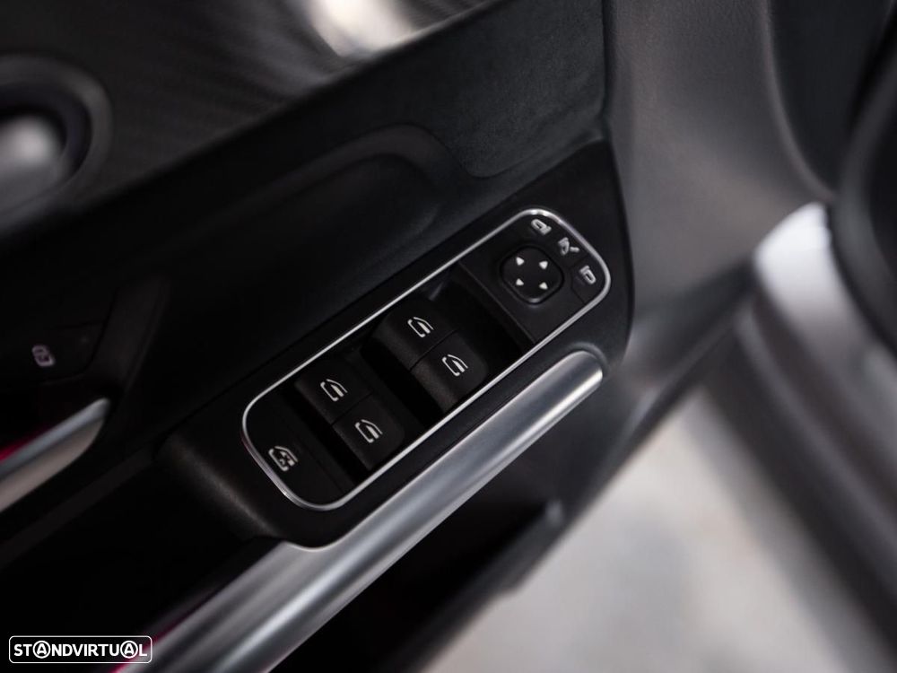 Mercedes-Benz GLA 250 7G-DCT AMG Line - 36