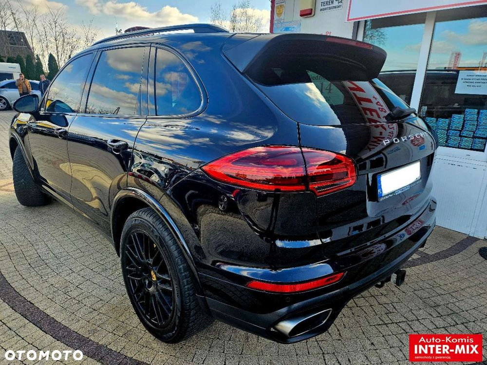 Porsche Cayenne - 22