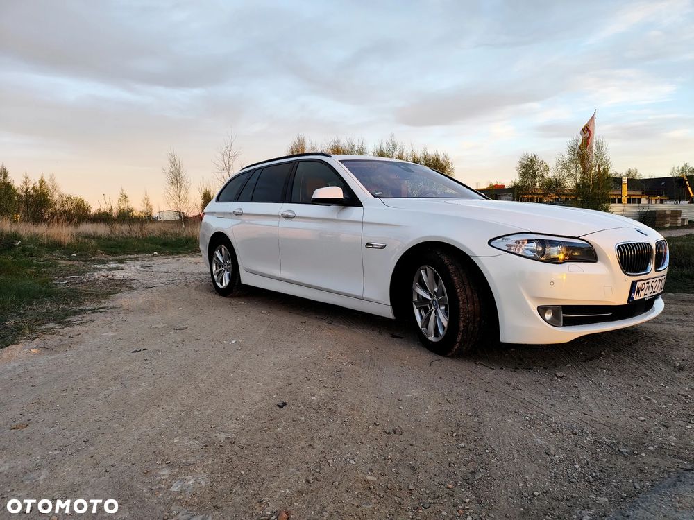 BMW Seria 5 520d - 26