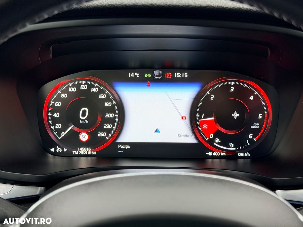 Volvo V60 D3 Momentum Core - 28