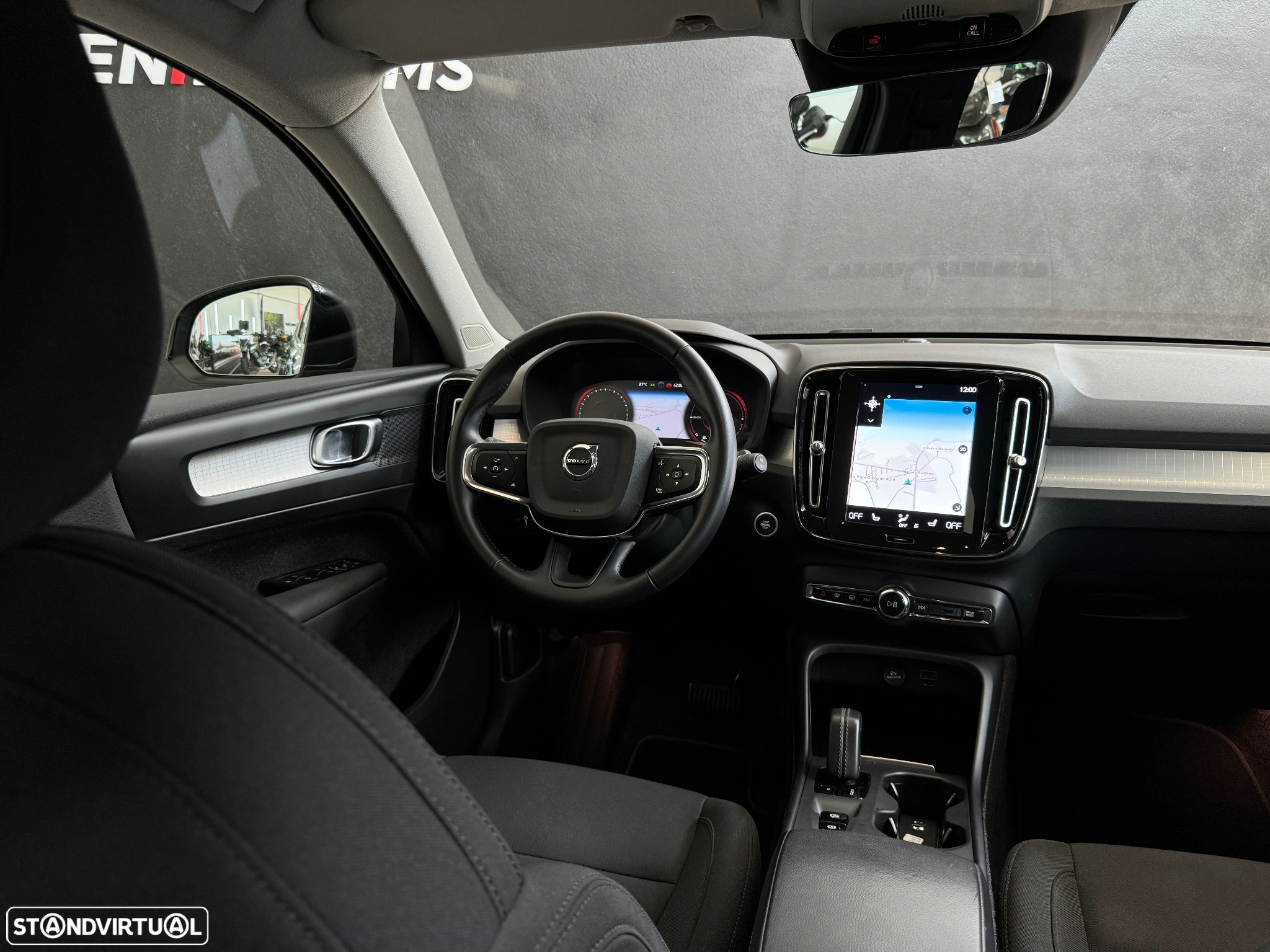 Volvo XC 40 1.5 T5 PHEV Momentum Plus - 12