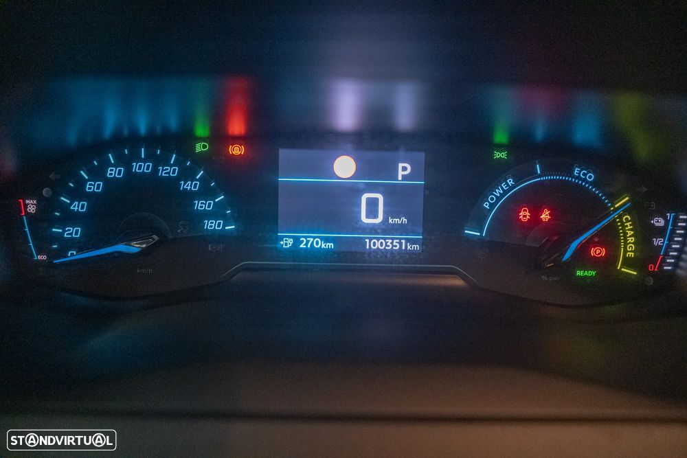 Peugeot e-208 Allure - 10