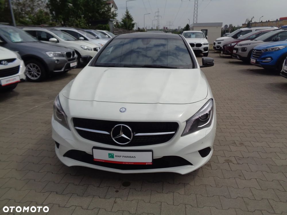 Mercedes-Benz CLA 180 Urban - 8
