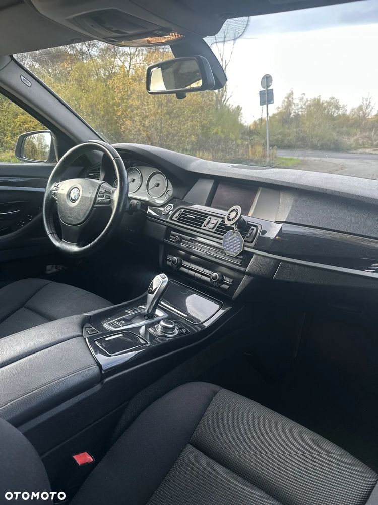 BMW Seria 5 520d - 7