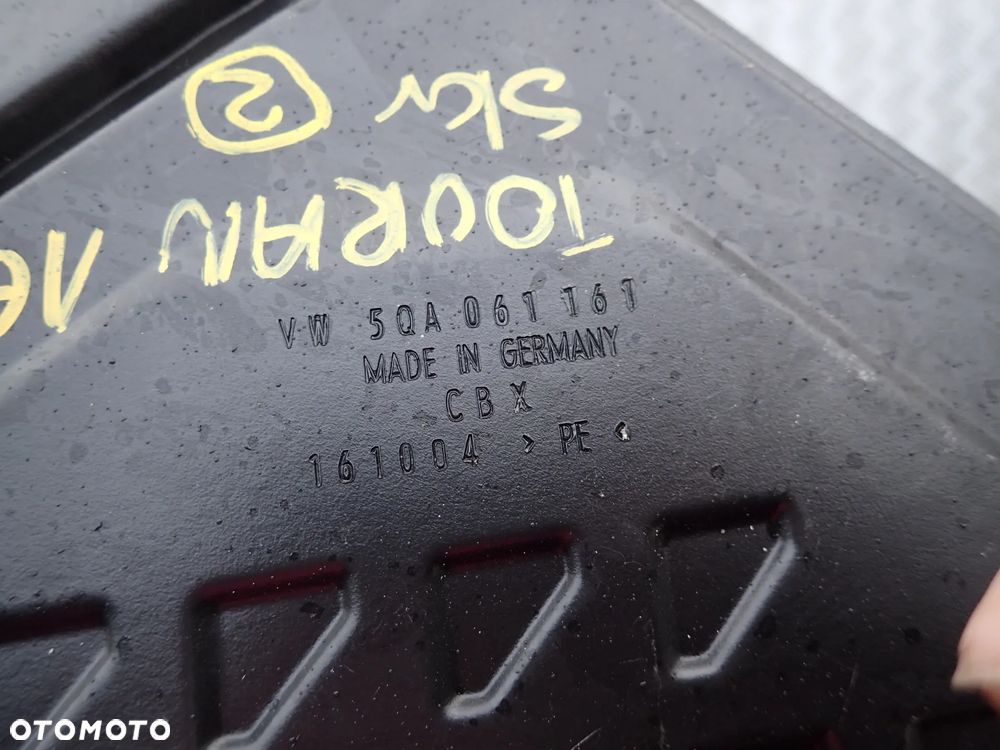 MATA BAGAŻNIKA VW TOURAN 5QA061161 - 5