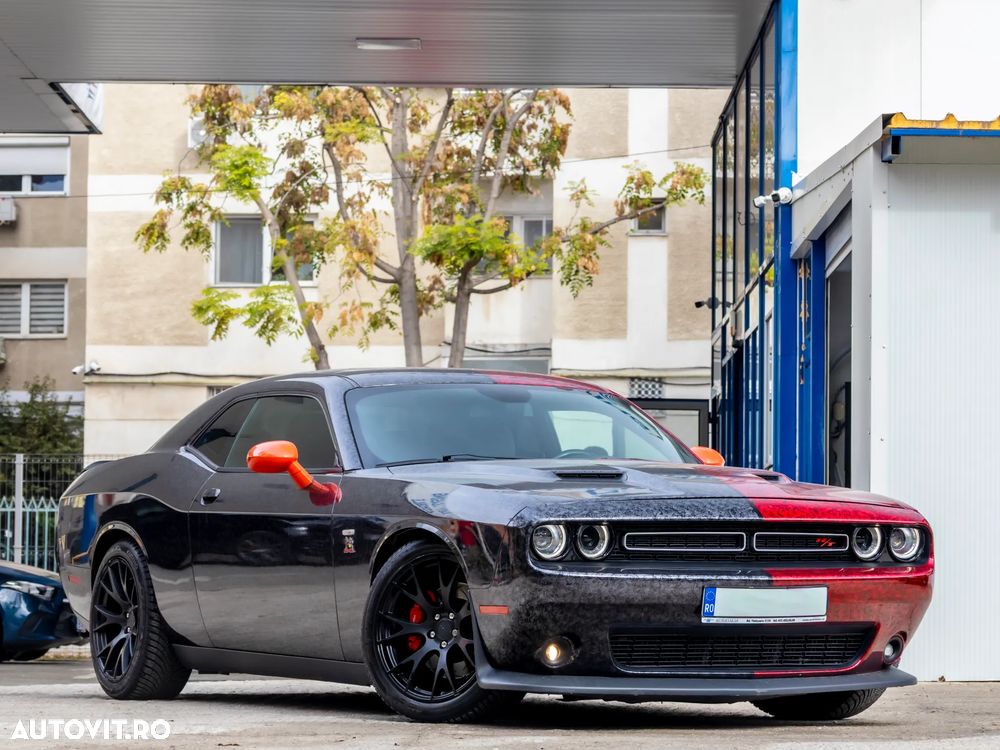 Dodge Challenger 2018 photo 2