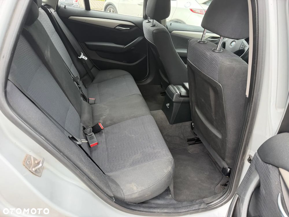 BMW X1 sDrive18d - 9