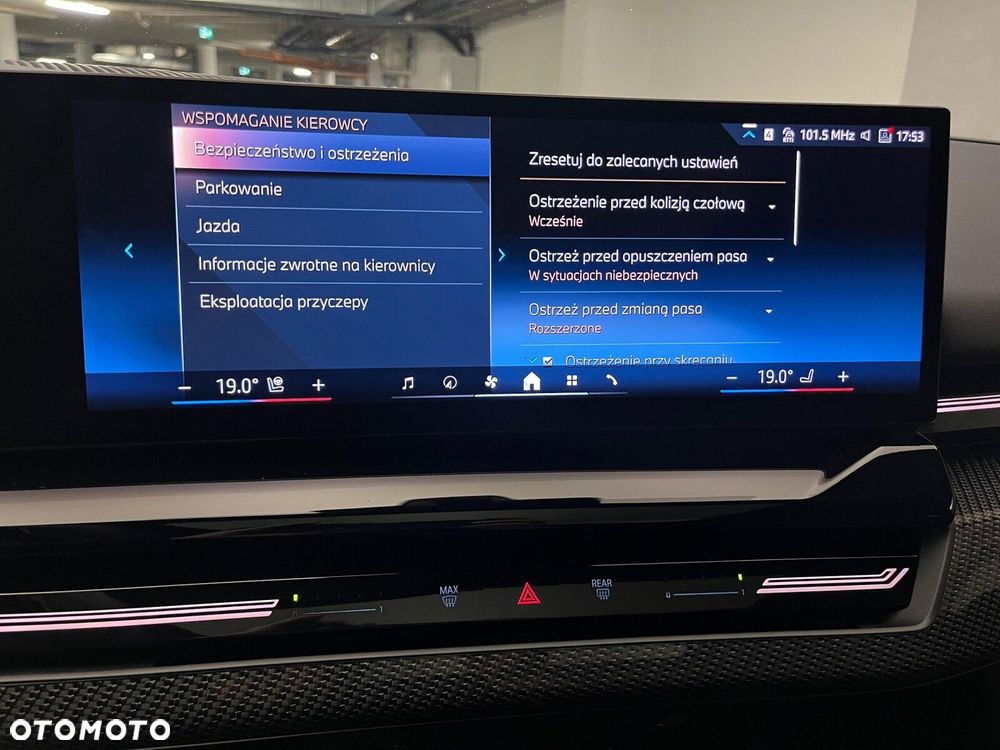 BMW Seria 5 520d mHEV M Sport - 24
