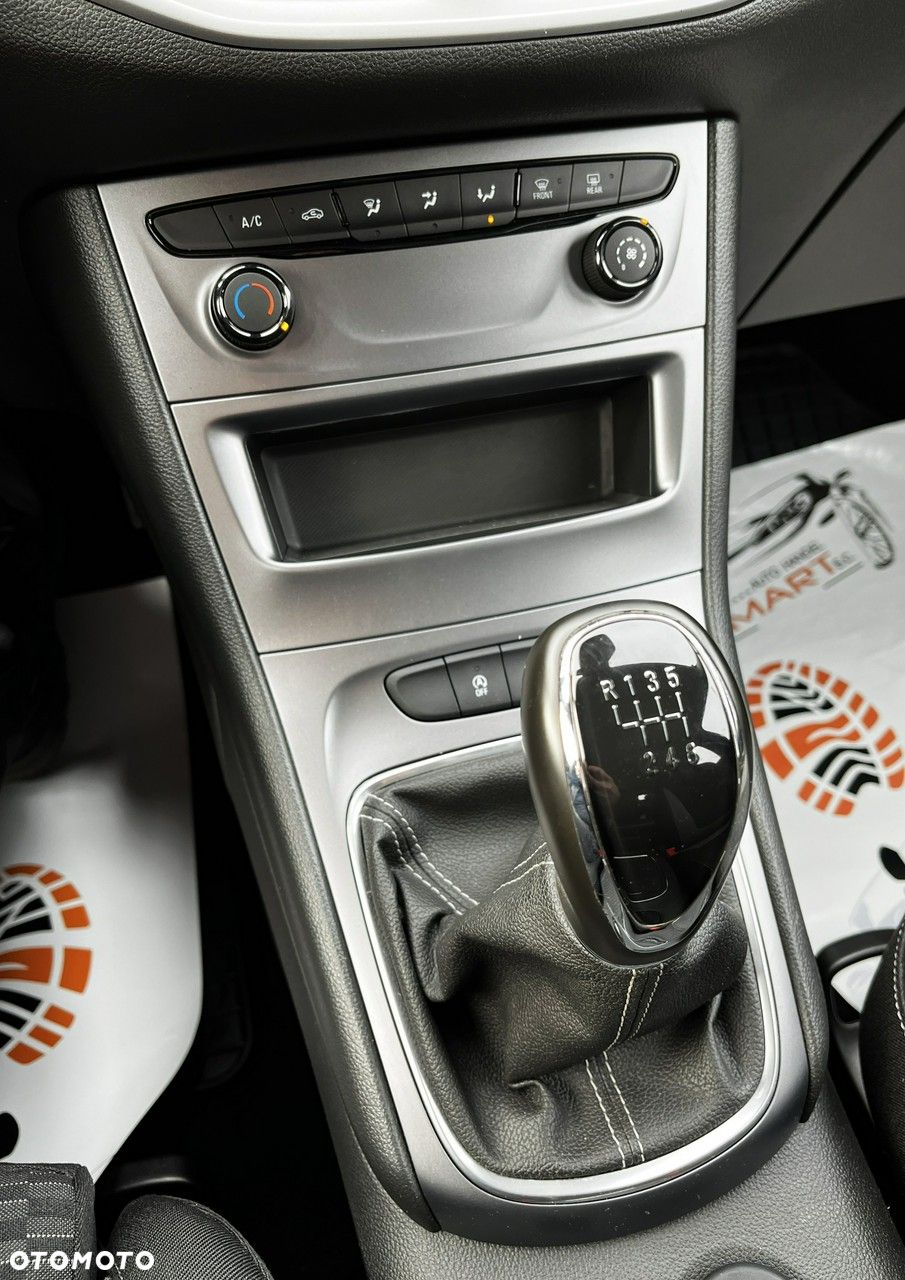 Opel Astra - 25