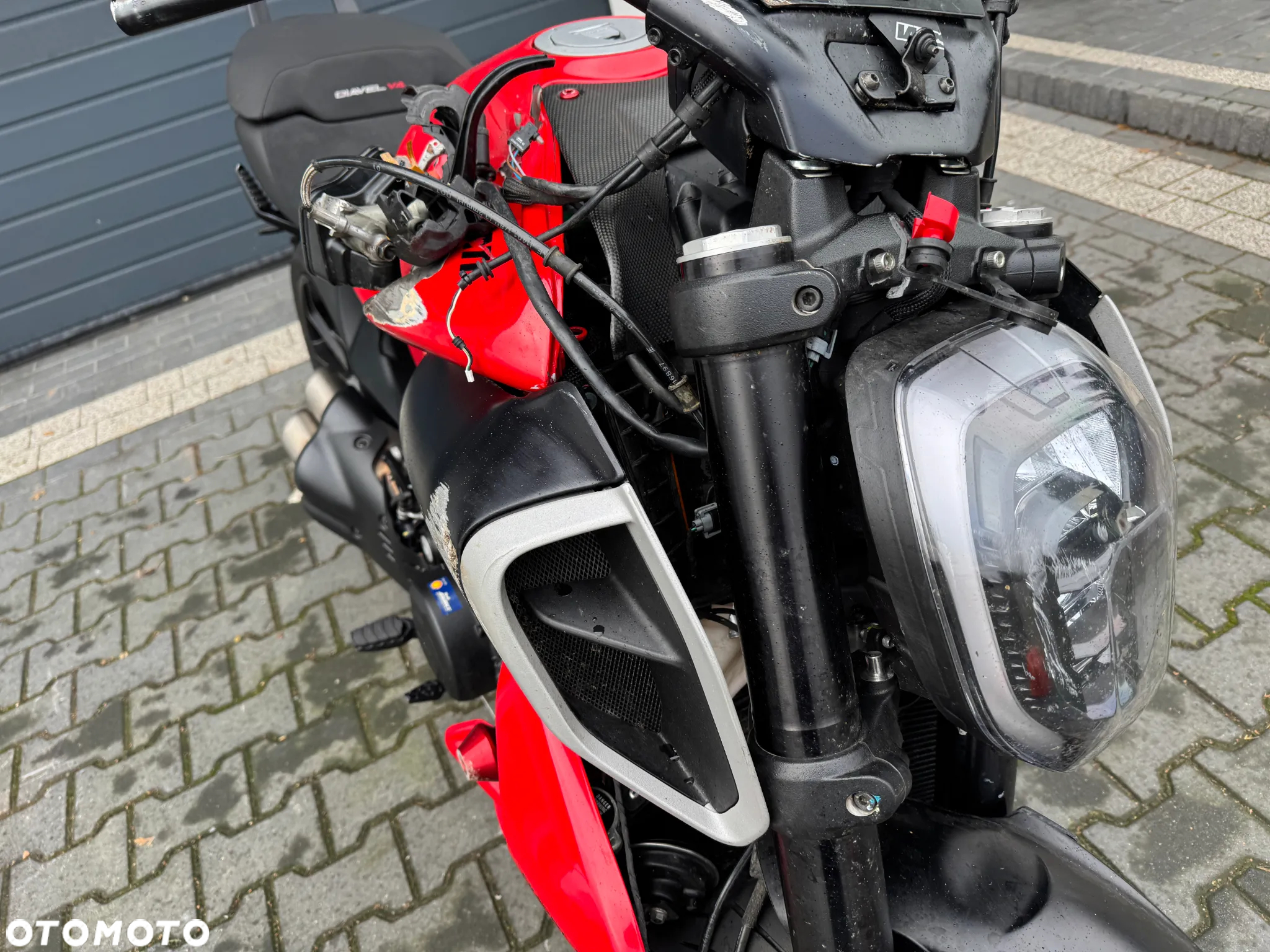 Ducati Diavel - 12