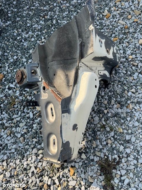 Ćwiartka prawa przód słupek próg Iveco Daily 2014r- - 2