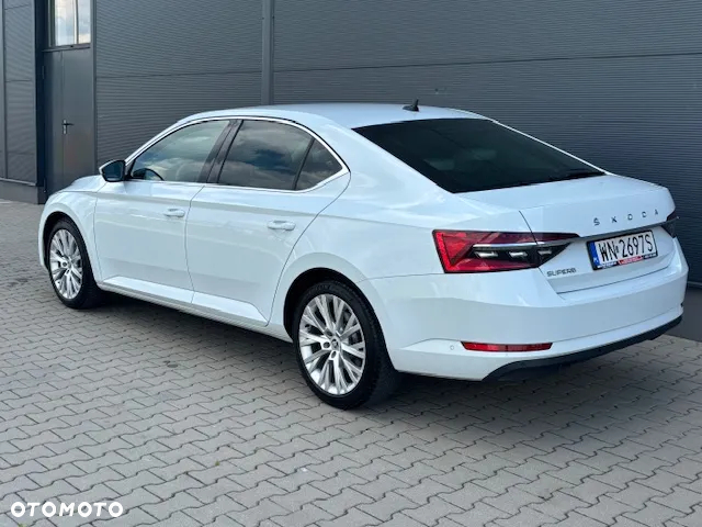Skoda Superb 2.0 TDI SCR Style DSG - 6