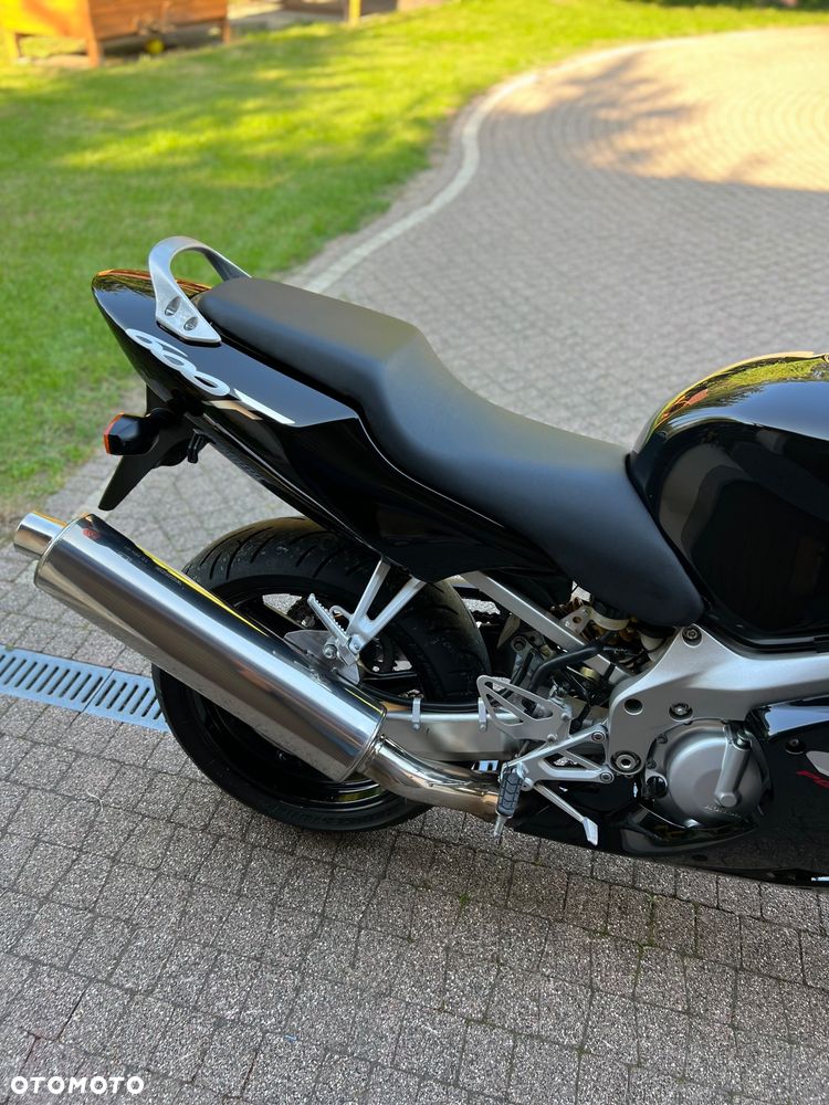 Honda CBR - 28