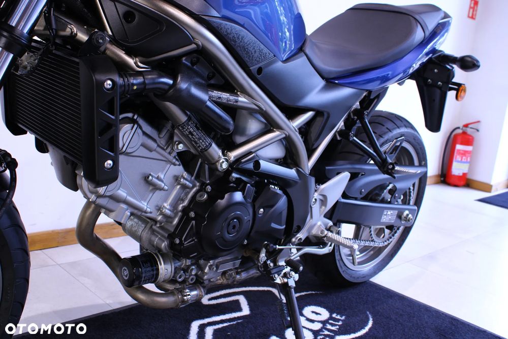 Suzuki SV - 30