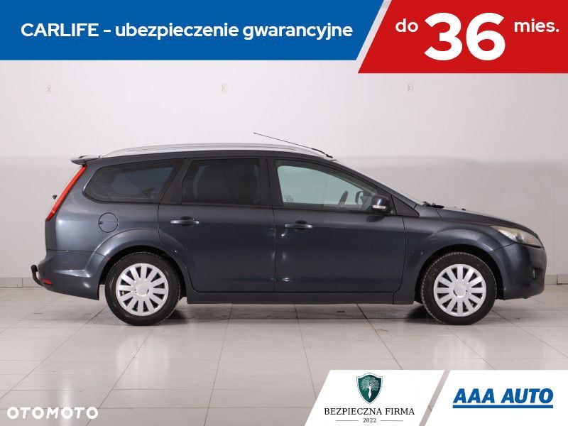 Ford Focus SW - 8