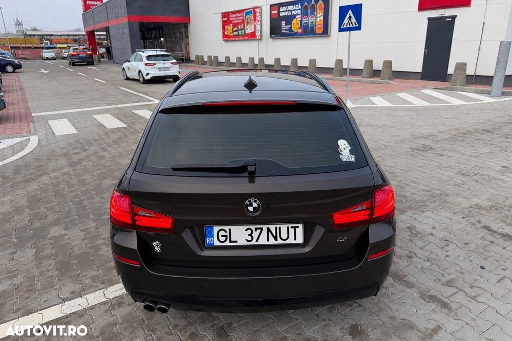 BMW Seria 5 520d Aut. - 11