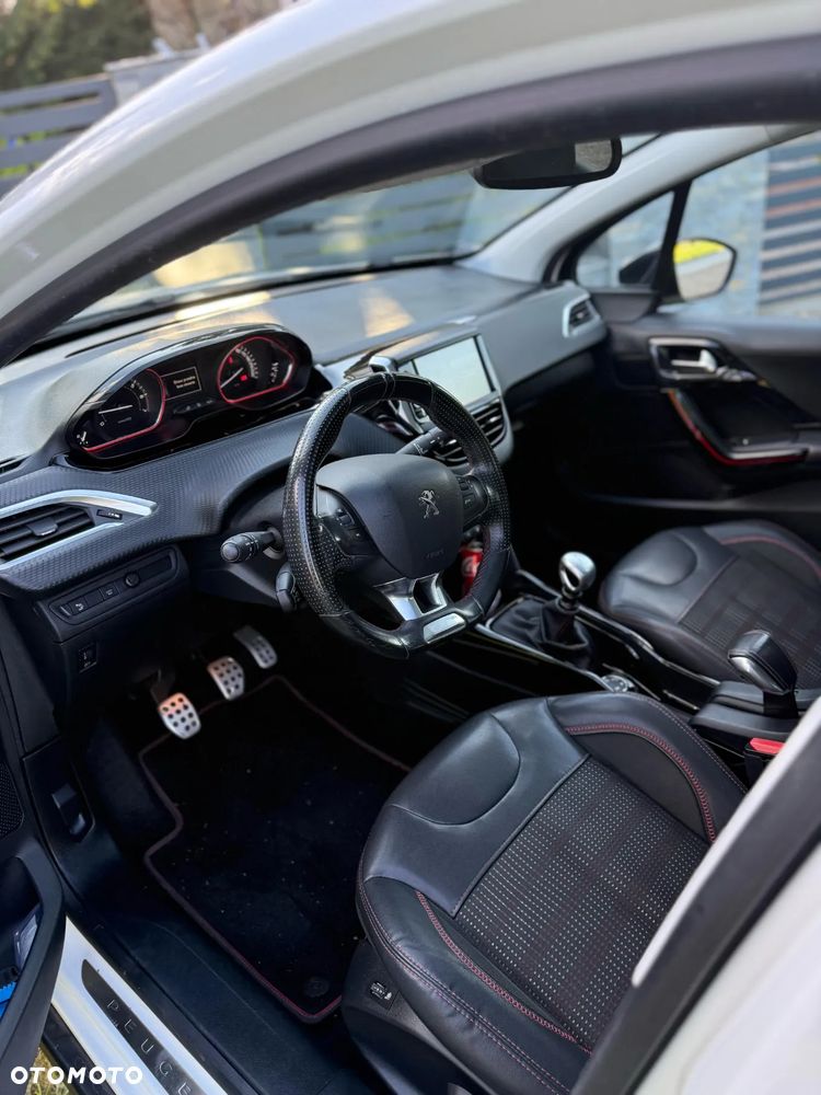 Peugeot 2008 PureTech 130 Stop&Start GT-Line Edition - 13