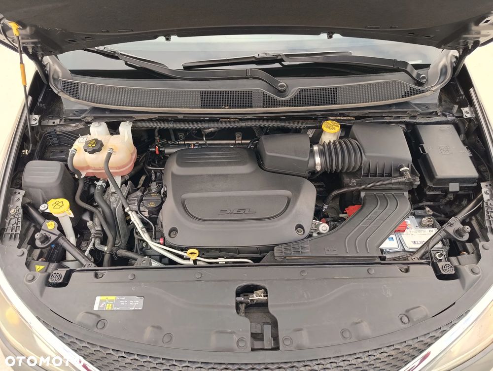 Chrysler Pacifica - 18