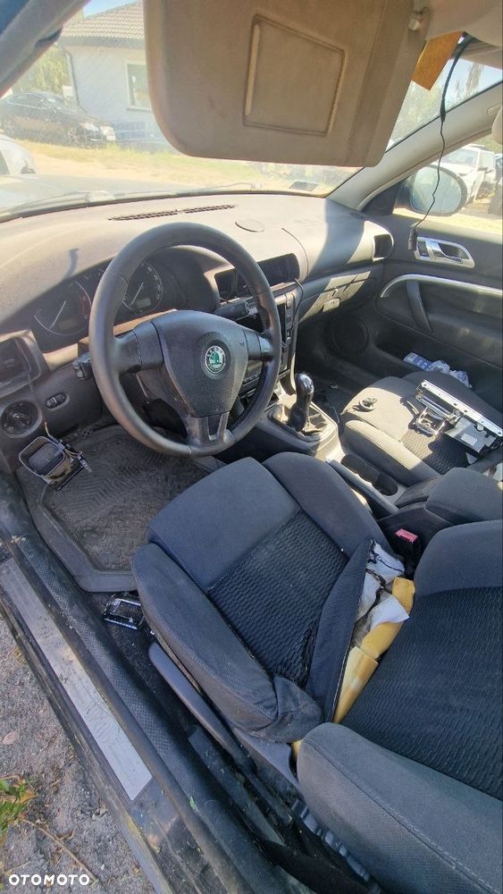 skoda octavia i na części - 3
