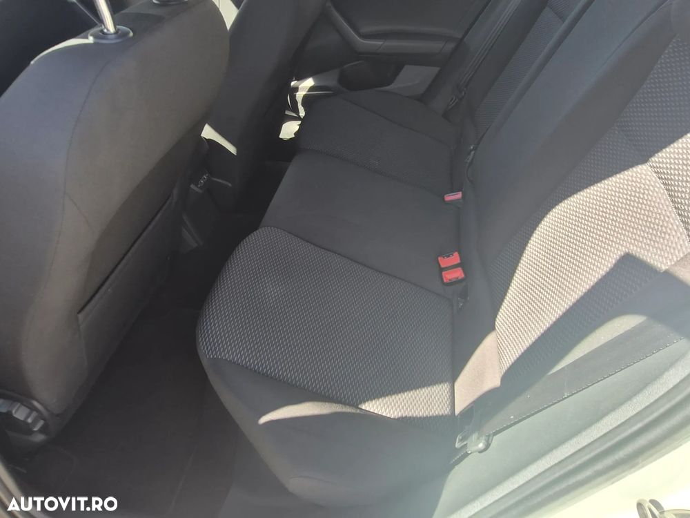 Volkswagen Polo - 24