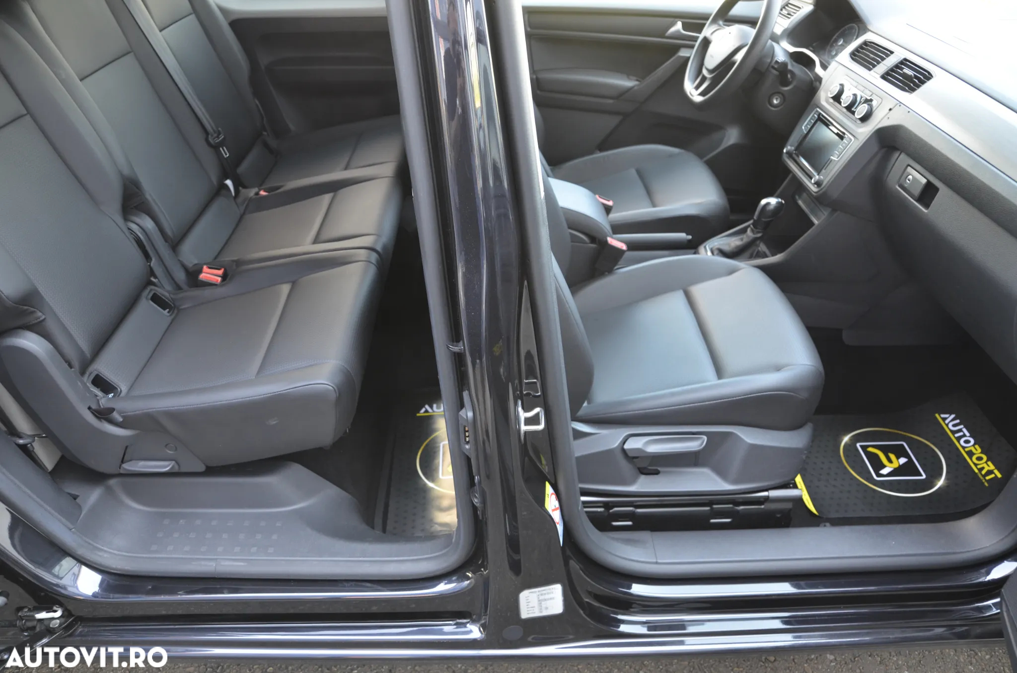Volkswagen Caddy Maxi 2.0 TDI 90 kW DSG - 20