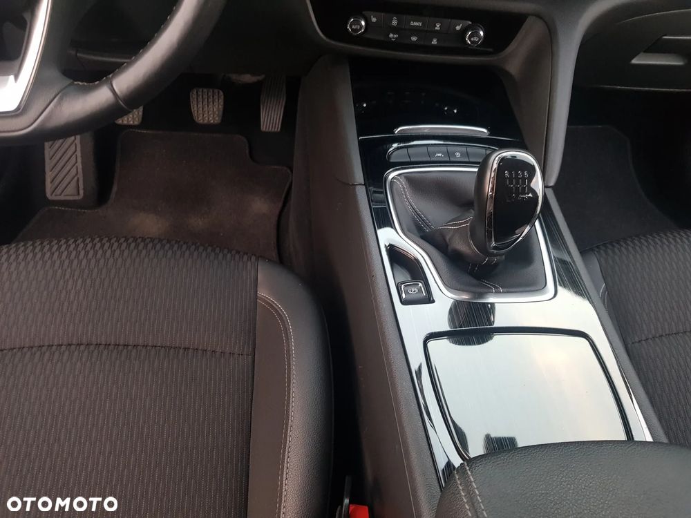 Opel Insignia 2.0 CDTI Innovation S&S - 24