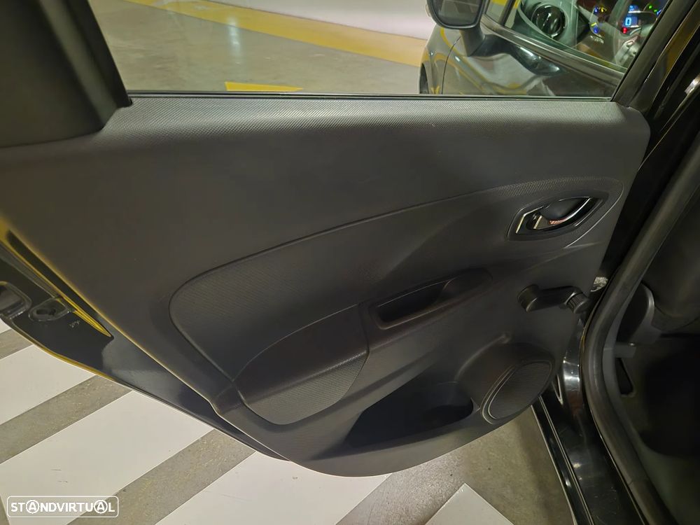 Renault Clio Sport Tourer 1.5 dCi Dynamique S - 24