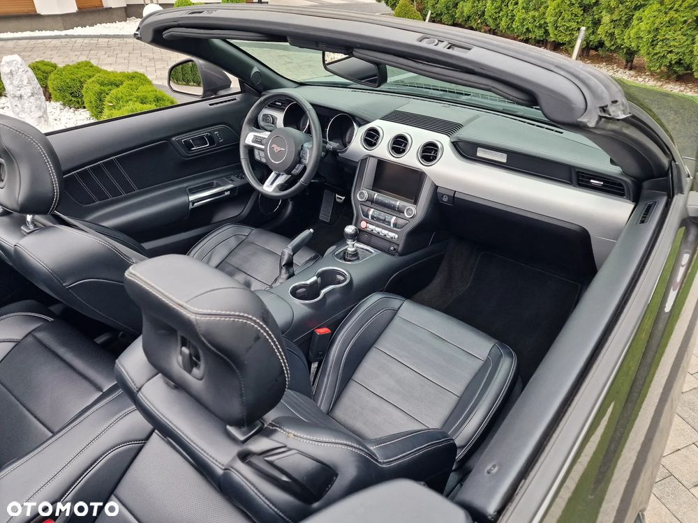 Ford Mustang 5.0 V8 GT - 12