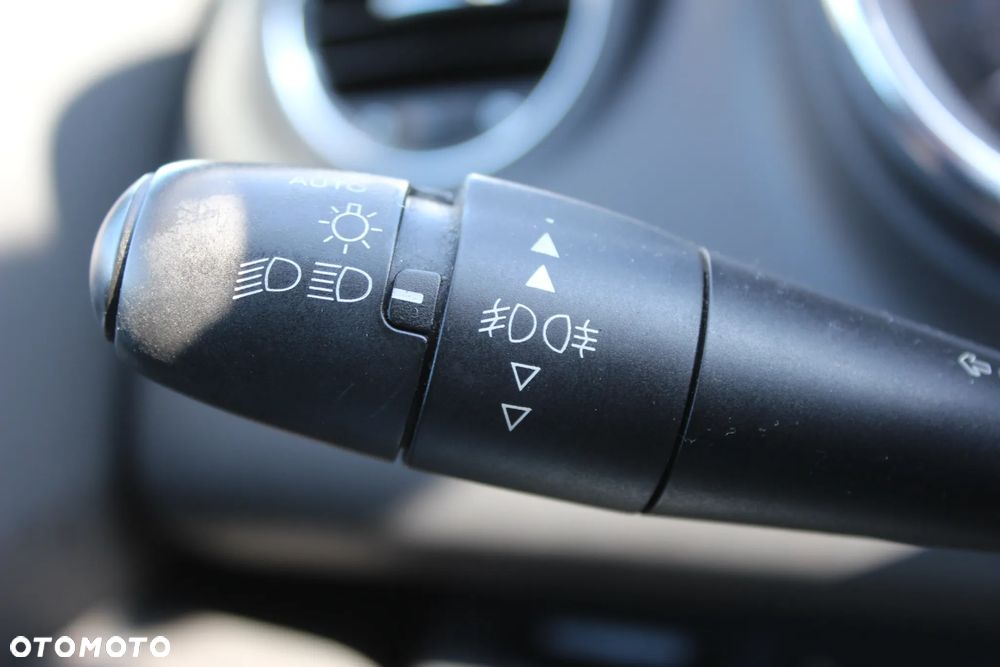 Peugeot 5008 HDI FAP 110 Premium - 17