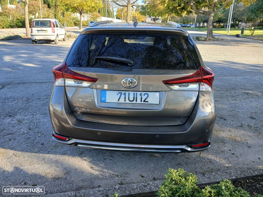 Toyota Auris Touring Sports 1.4 D-4D C.+P.Sport+Navi - 6