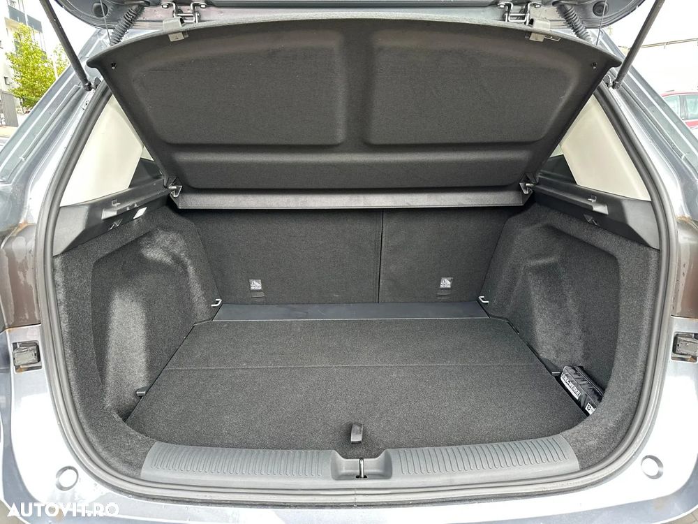 MG ZS HEV Hybrid+ Luxury - 35