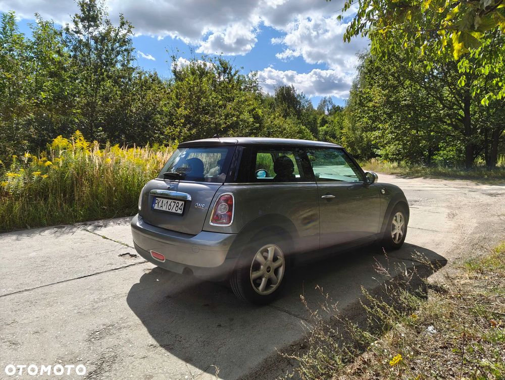 MINI ONE - 4