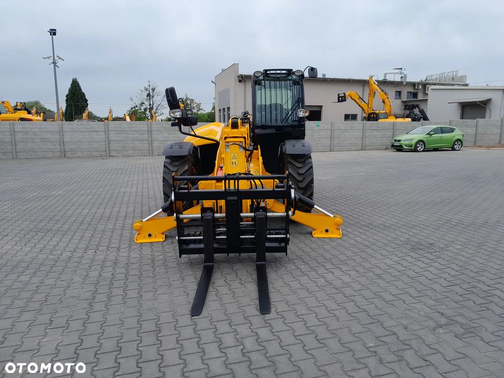 JCB 540-140 2022r - 3