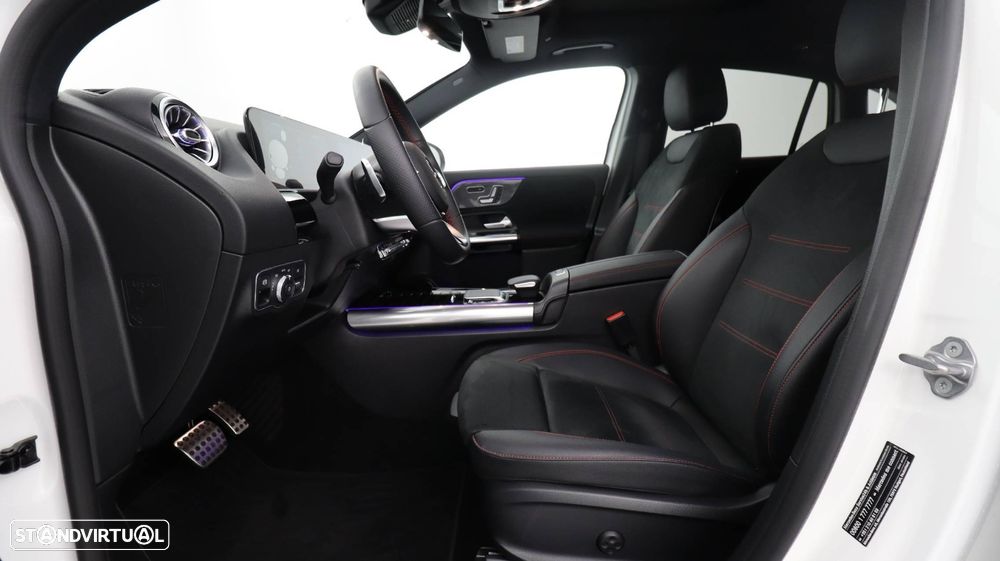 Mercedes-Benz GLA 180 d AMG Line - 4