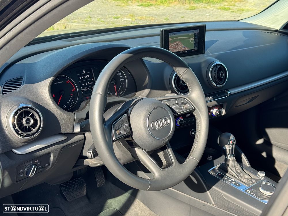 Audi A3 Sportback 2.0 TDI Attraction S tronic - 6