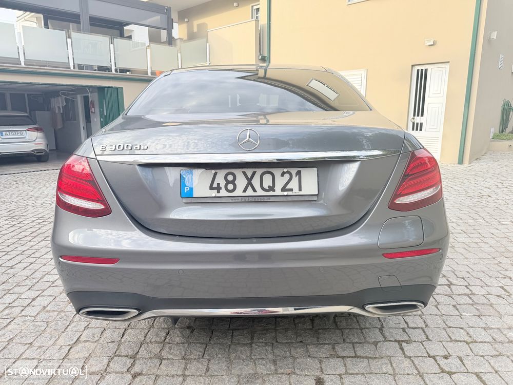 Mercedes-Benz E 300 - 8