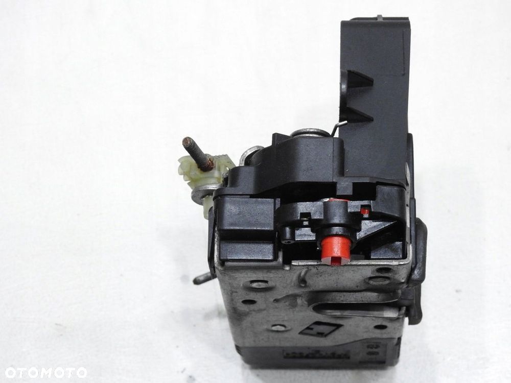 ZAMEK DRZWI PRAWY TYŁ 5 PIN VECTRA C LIFT KOMBI - 5