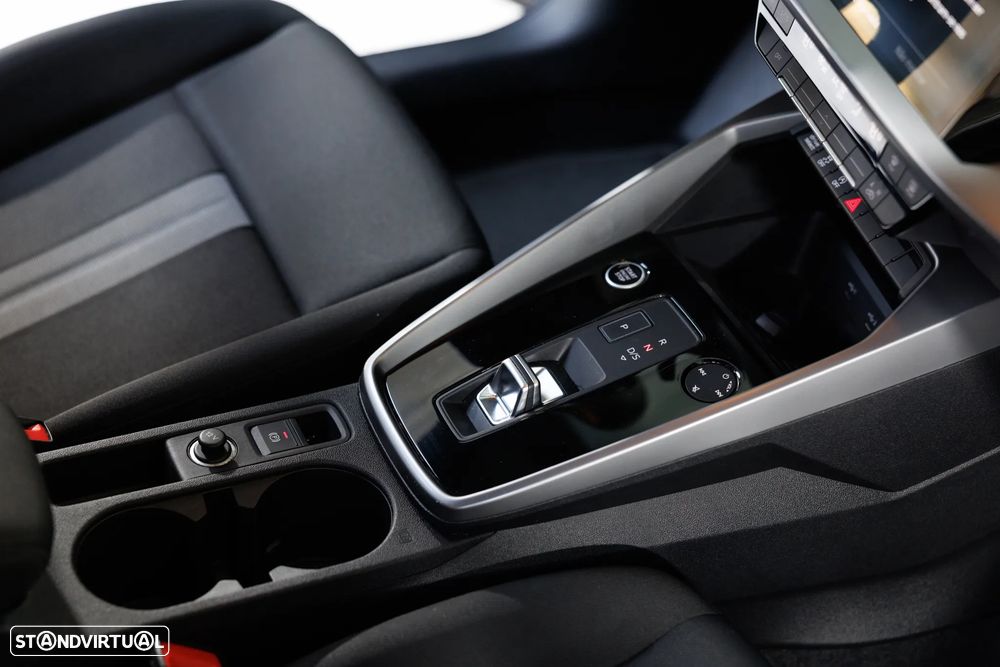 Audi A3 Limousine 30 TDI S line - 8