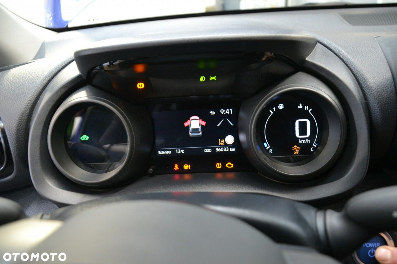 Toyota Yaris - 23