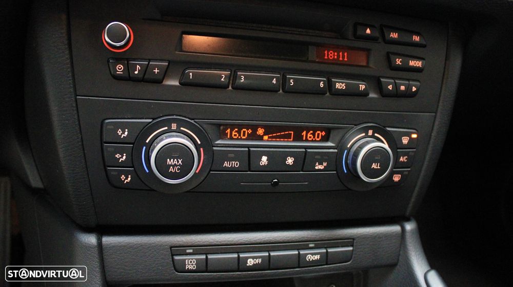 BMW X1 sDrive18d Sport Line - 22
