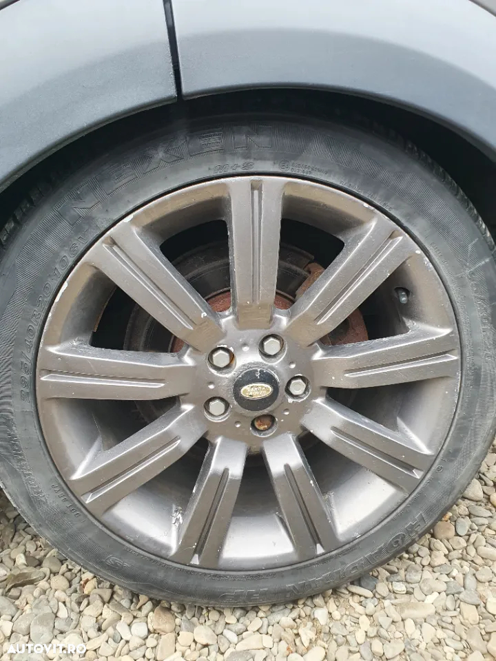 Dezmembrez Land Rover Discovery 3 motor 2.7 tdv6 190 cp an 2007 set roti jante aliaj R20 jug calandru motor lonjeron stanga dreapta punte spate rola fulie vibrochen rampa injectoare galerie evacuare admisie alternator Range Rover Sport dezmembrari - 3
