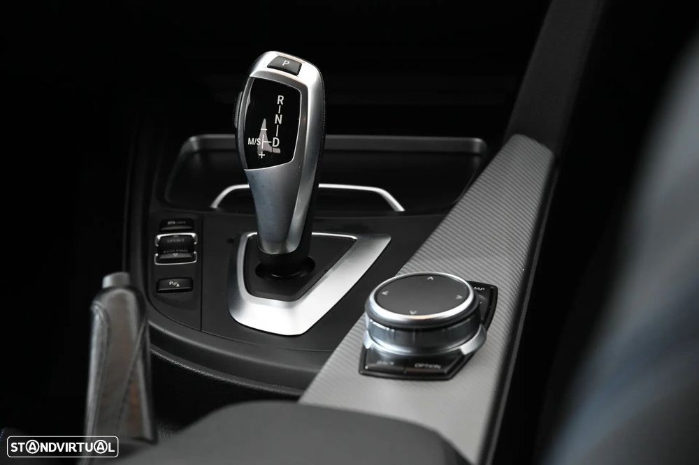 BMW 318 d Pack M Auto - 18