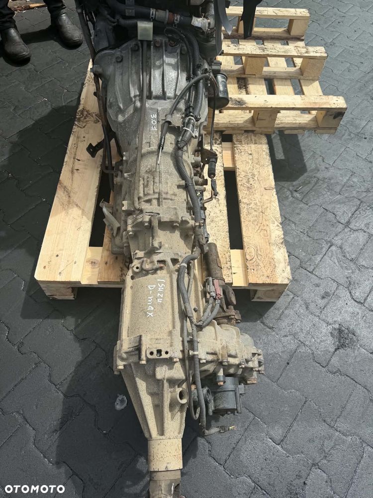 Skrzynia automat + reduktor ISUZU D-max 3.0 DiTD 4JH1-TC 131 KM M0A59 - 1