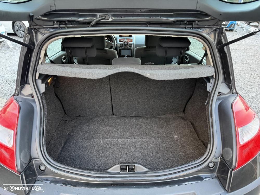 Renault Mégane 1.5 dCi Dynamique - 23