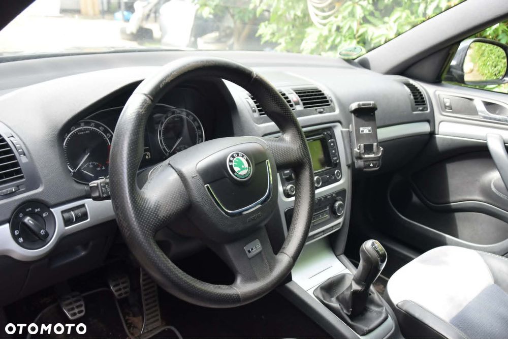 Skoda Octavia 2.0 TDI DPF RS - 11