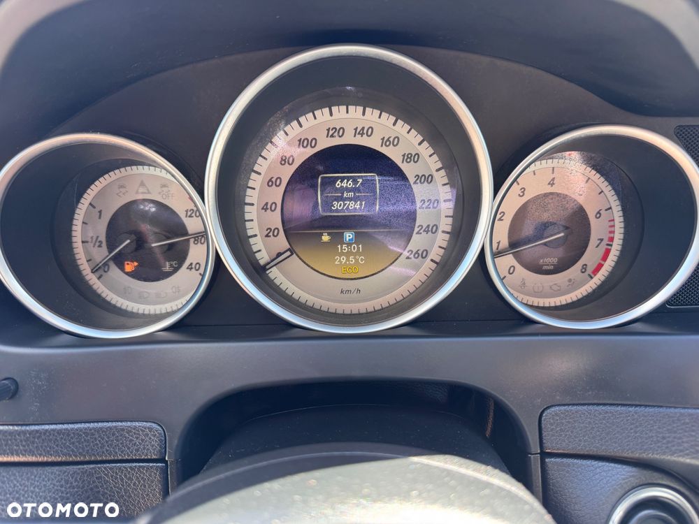Mercedes-Benz Klasa C 180 Kompressor BlueEFFICIENCY Avantgarde - 14