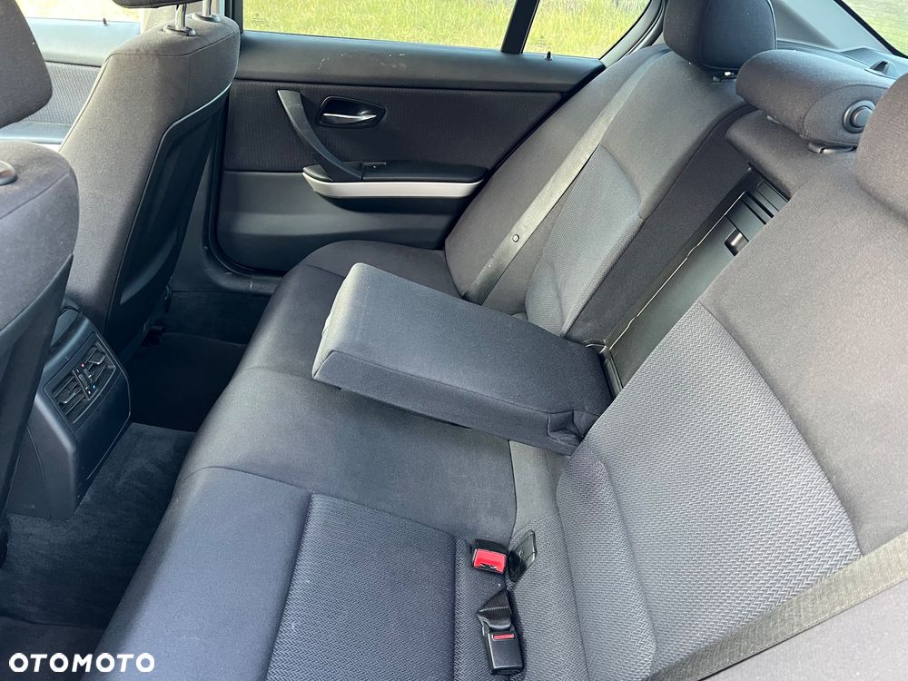 BMW Seria 3 320d - 15